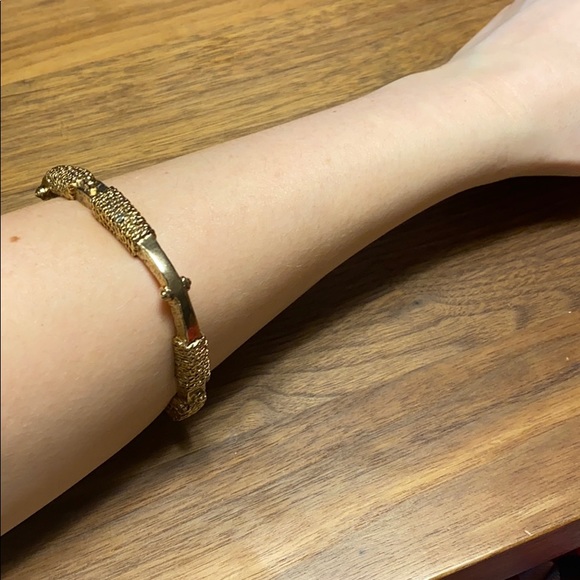 Low Luv triangle bracelet - Picture 4 of 4